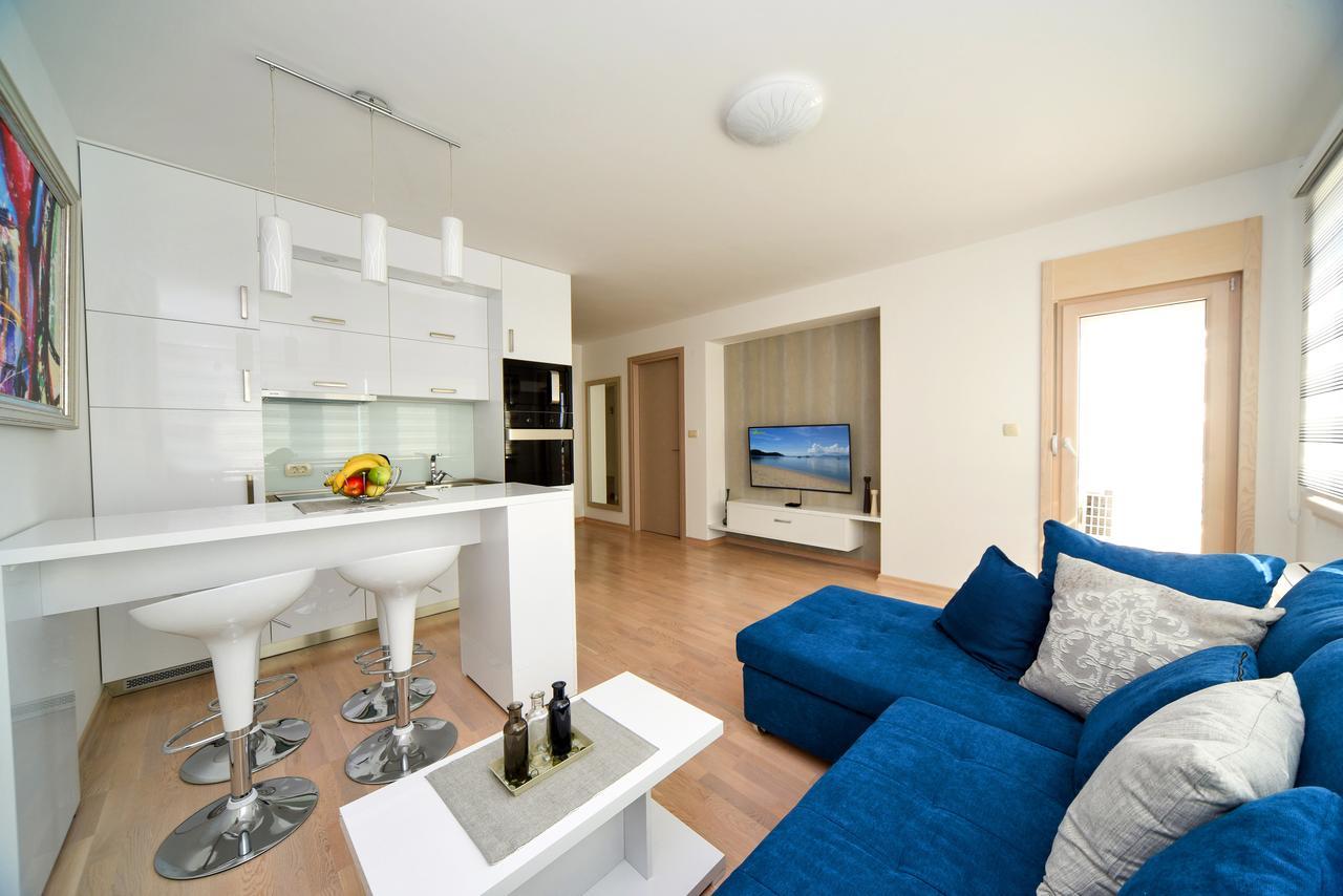 Lux Beach * Budva
